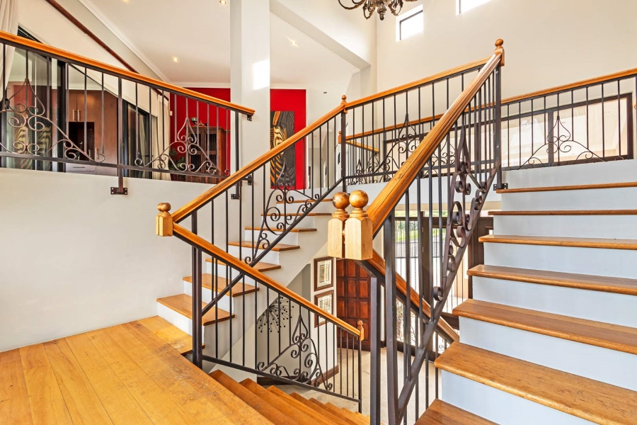 13 Bedroom Property for Sale in Plattekloof Western Cape